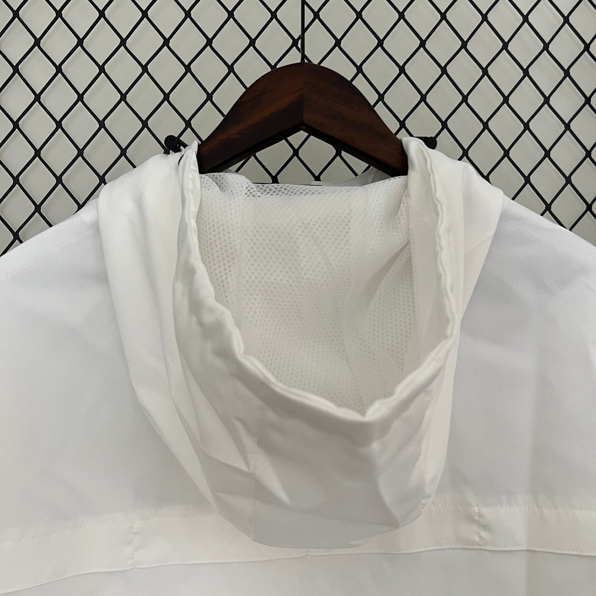 Nike Windbreaker Jacke Weiß - 11Dropz