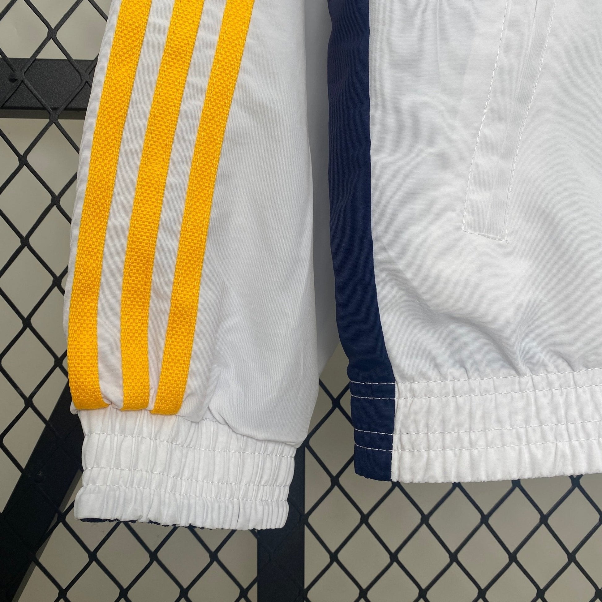 Real Madrid Windbreaker Jacke 2024 - 11Dropz