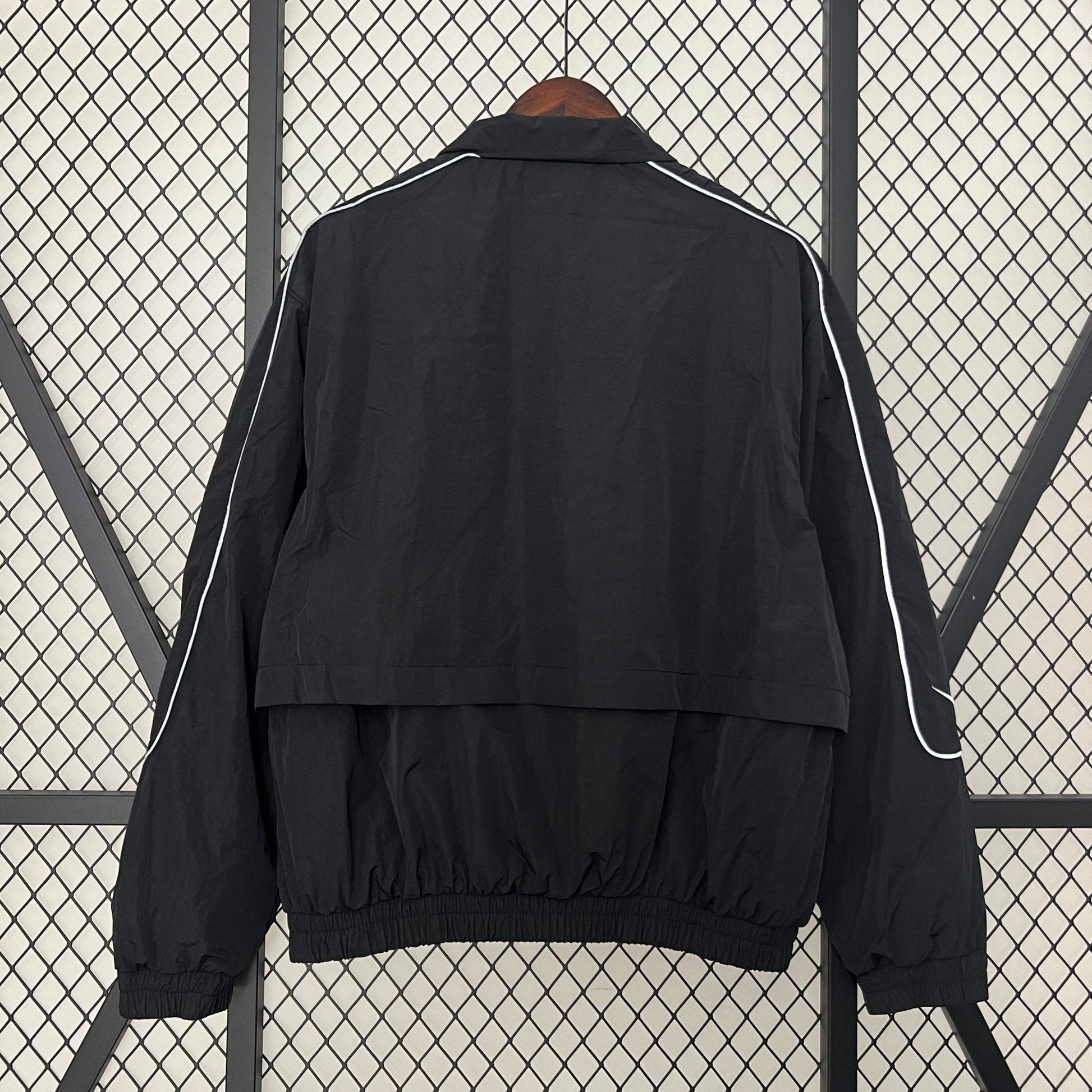 Nike Windbreaker Retro - Style Jacke Schwarz - 11Dropz