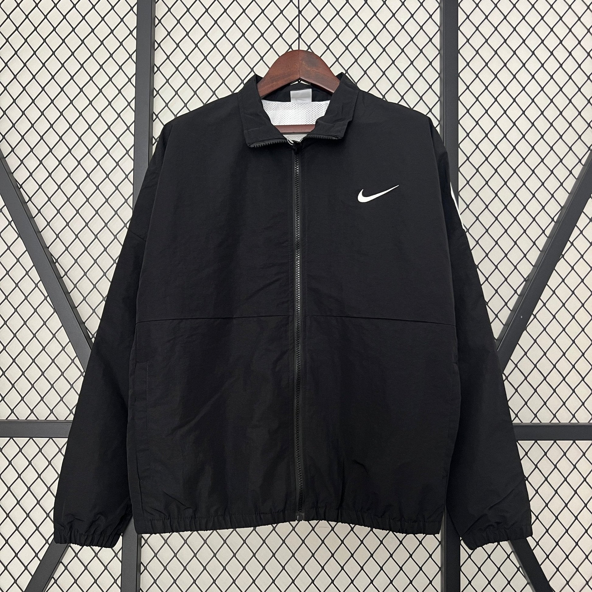 Nike Windbreaker Jacke Schwarz 2024 Version - 11Dropz