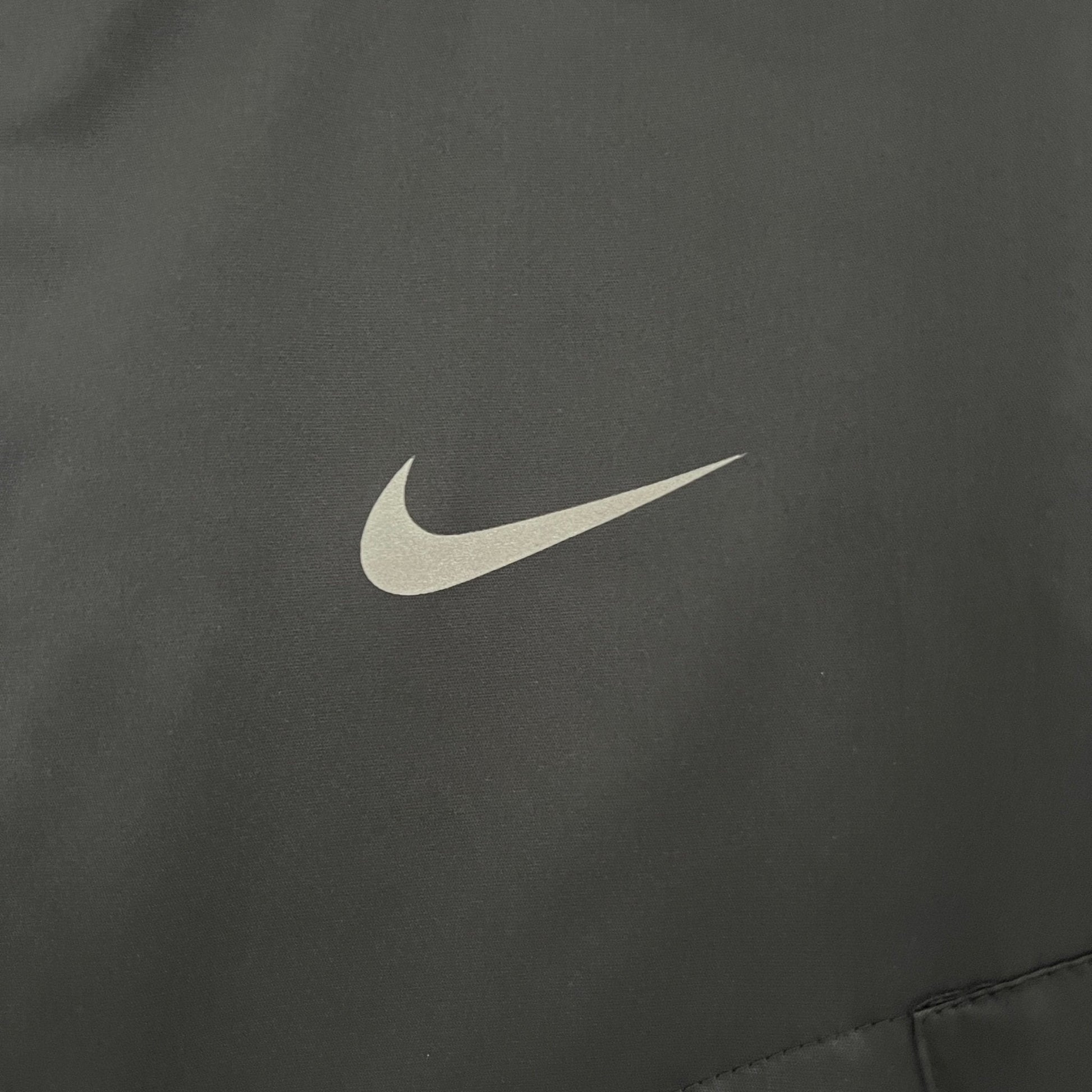Nike Windbreaker Jacke Schwarz - 11Dropz