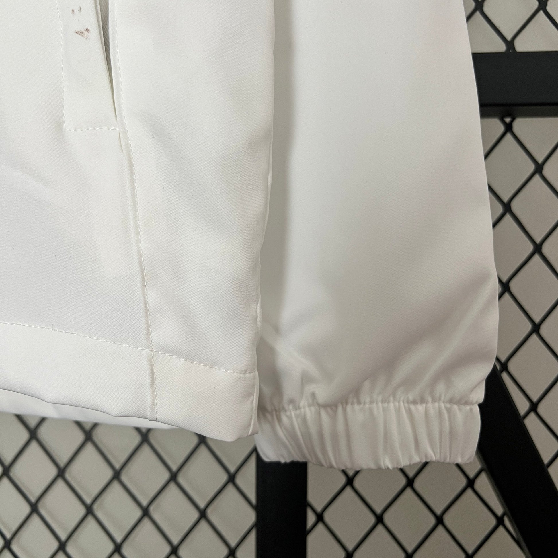 Nike Windbreaker Jacke Weiß - 11Dropz