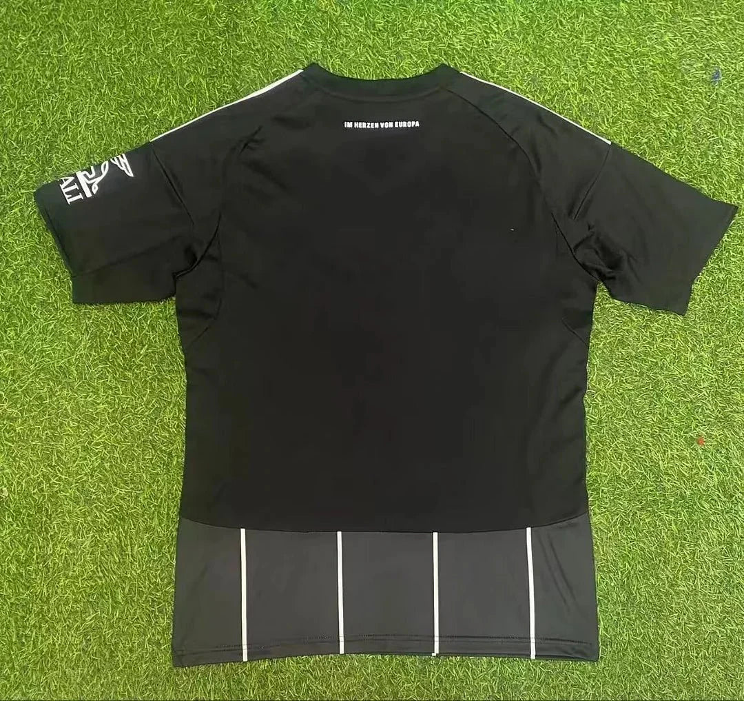 Eintracht Frankfurt Heimtrikot 2025/2026 - 11Dropz